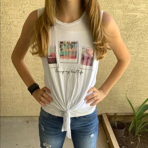 Dirty Laundry White sleeveless tie front Tee xl